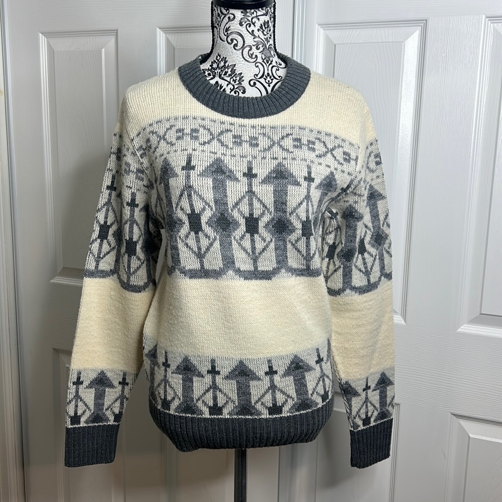 Studio One By‎ Campus Gray White Geometric Sweater M